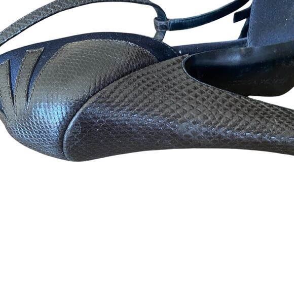 Bottega Veneta Brown Leather T-Strap Cut Out Heels Pumps Black Satin size 39 9 - Picture 13 of 16